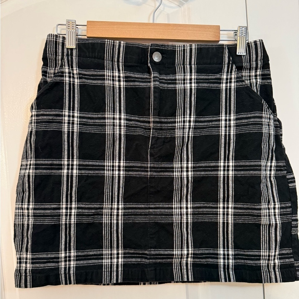 Hollister Black and White Plaid Mini Skirt